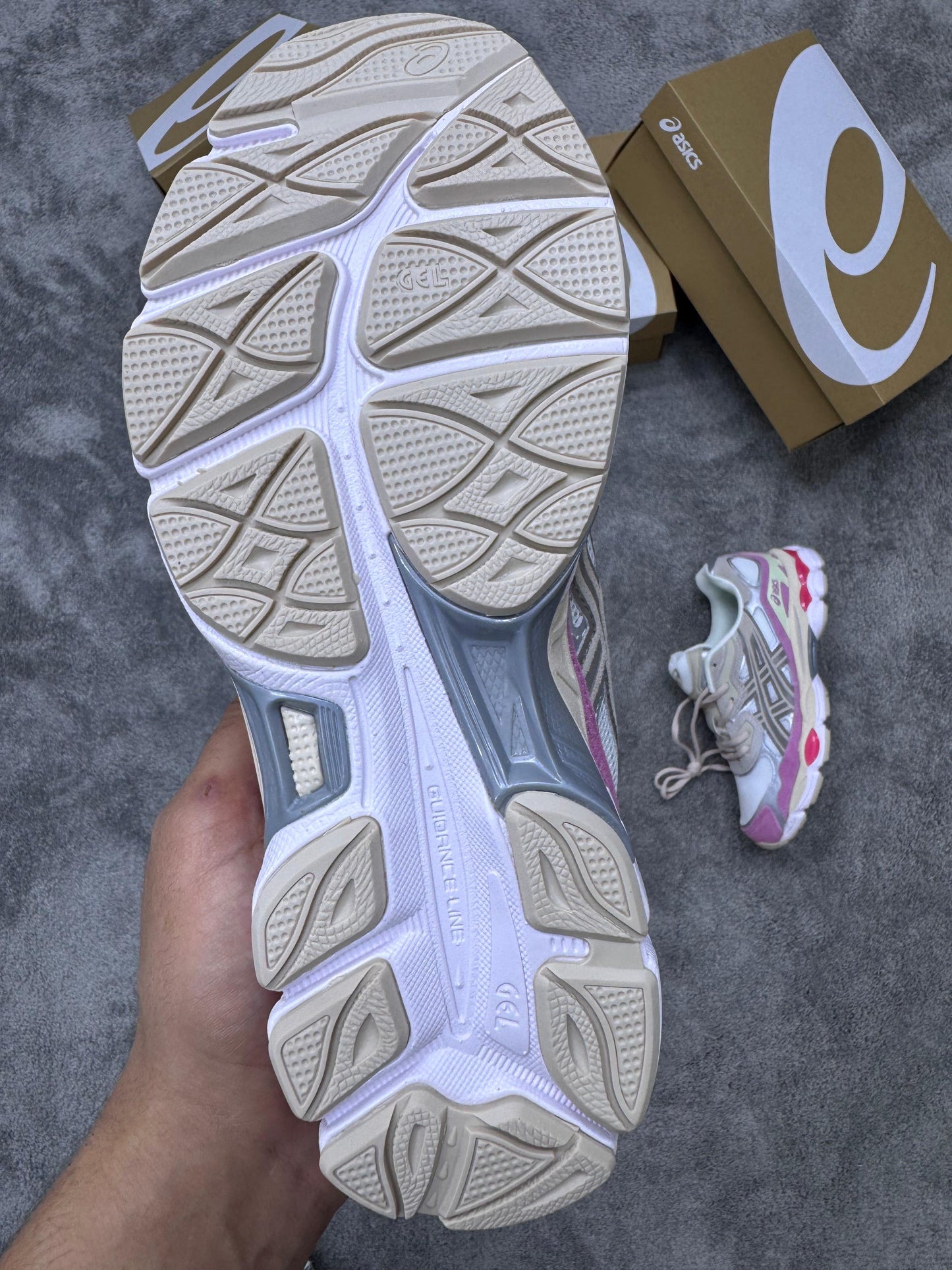 Asics GEL-NYC con Rosa