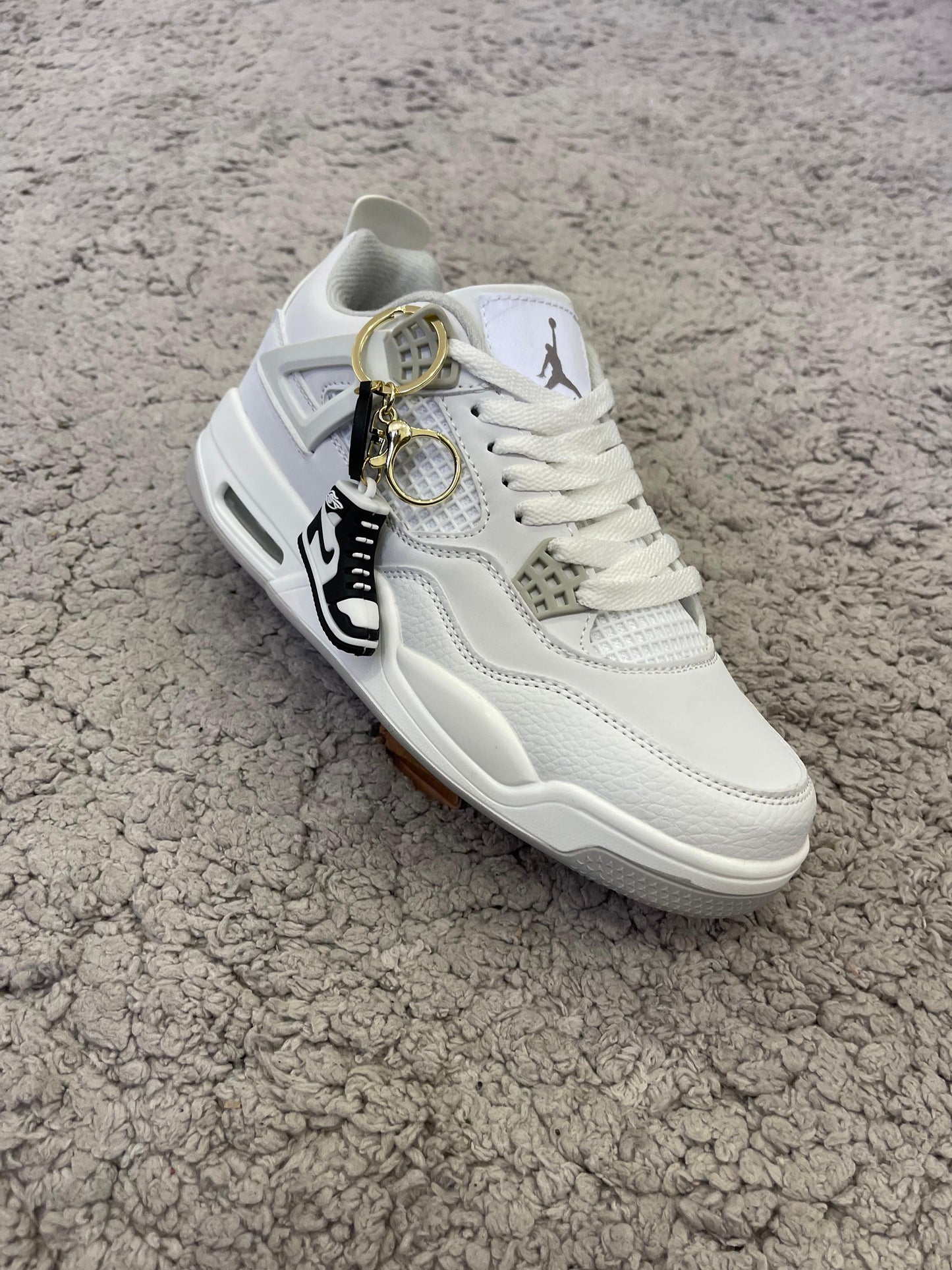 Jordan 4 retro “calidad media"