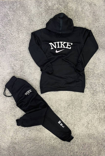Chándal Nike negro “novedad” "Baja calidad"