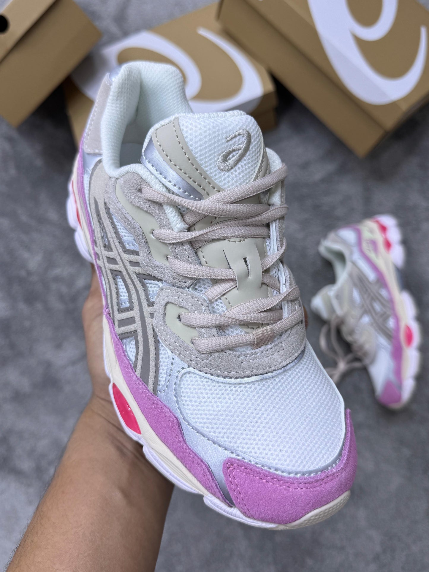 Asics GEL-NYC “con rosa”