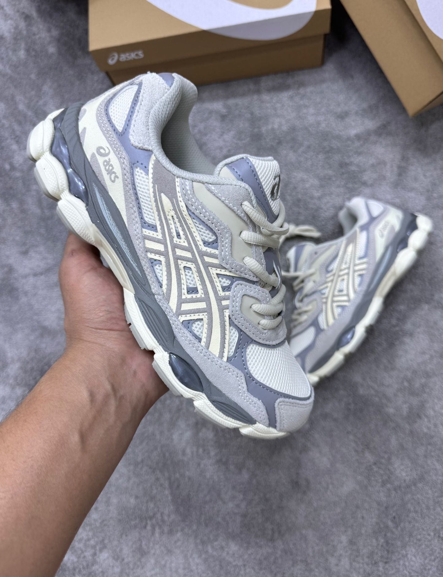 Asics GEL-NYC con gris