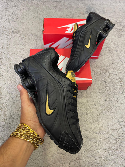 Nike Shox R4 negras