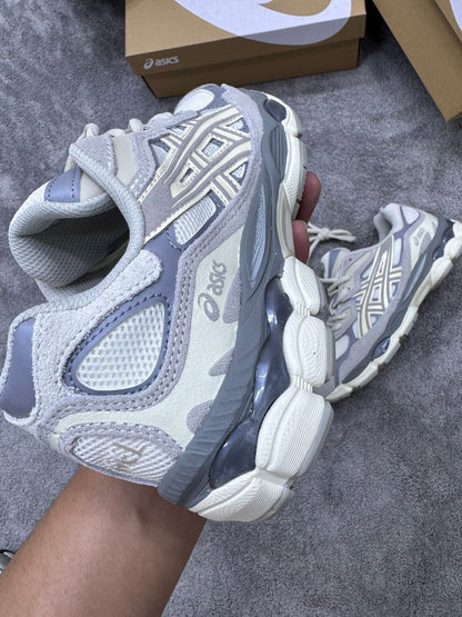 Asics GEL-NYC con gris