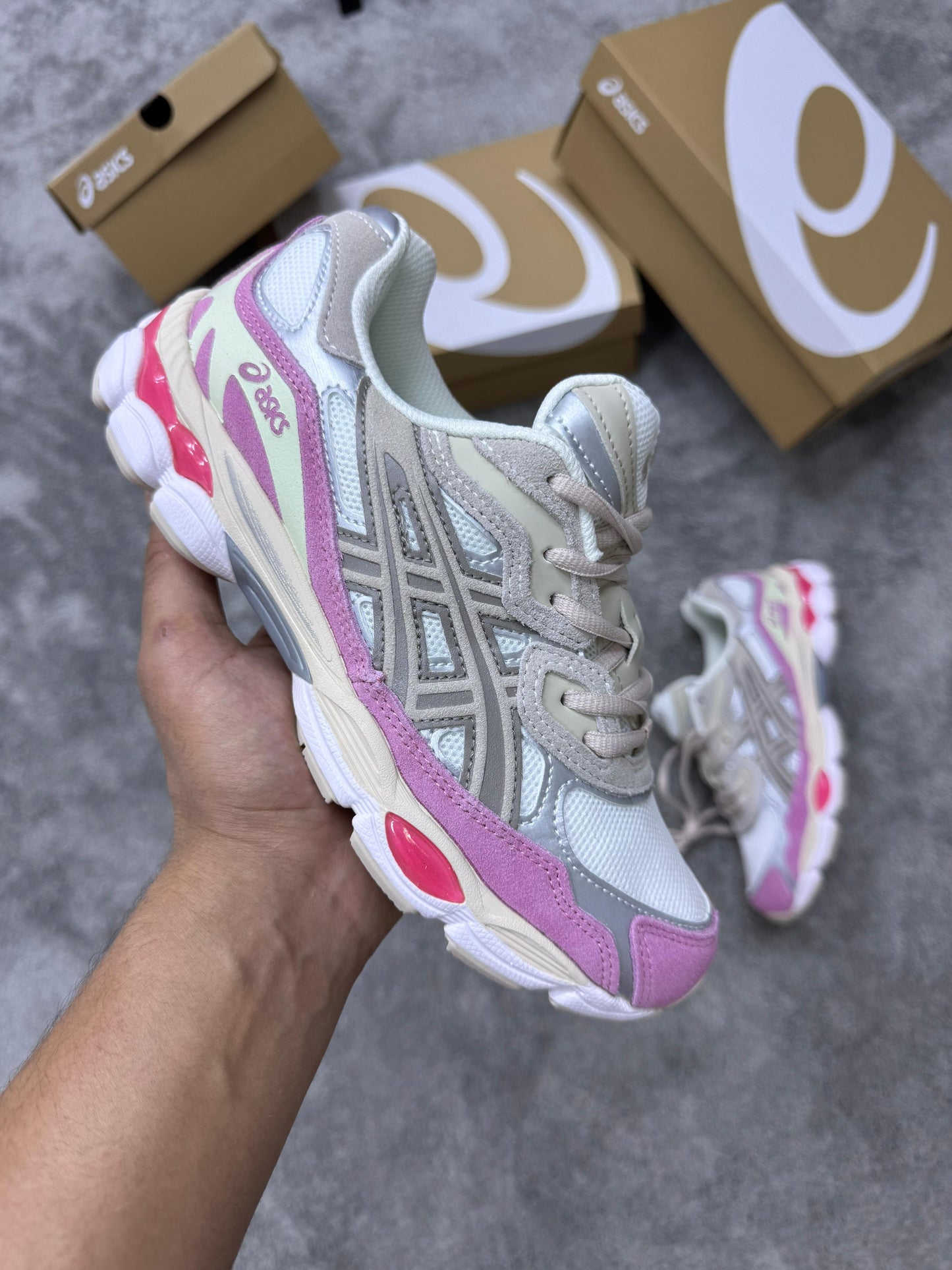 Asics GEL-NYC “con rosa”