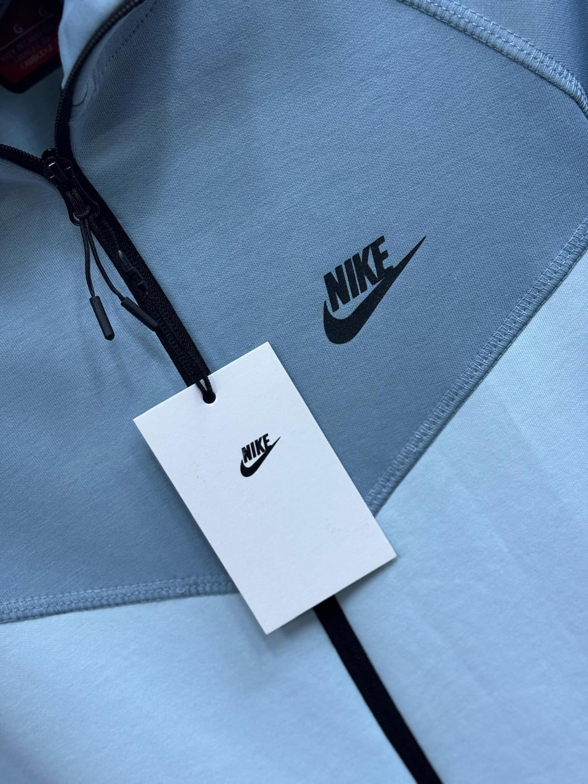 Nike tech azul