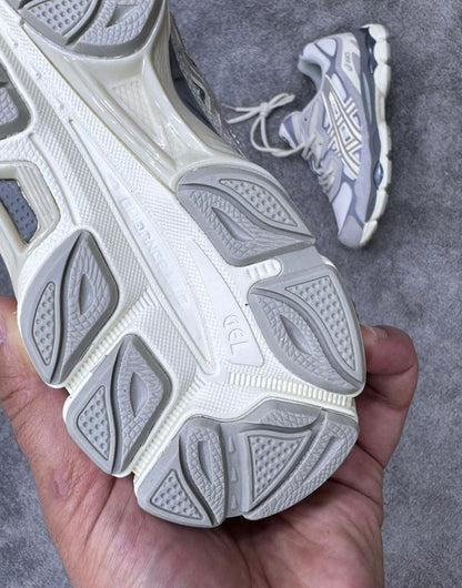 Asics GEL-NYC con gris