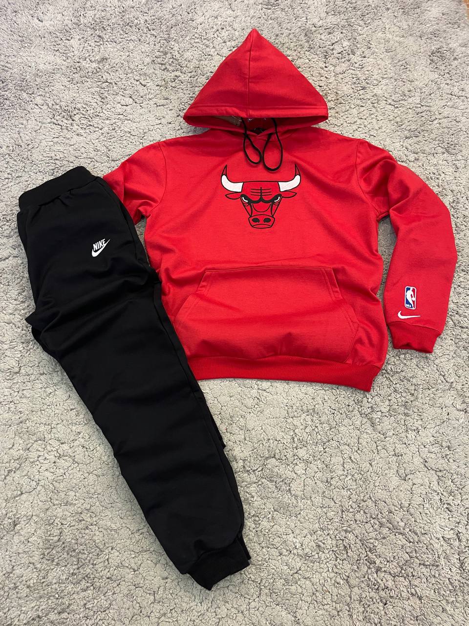 Chandal rojo “Chicago bulls” "Baja calidad"