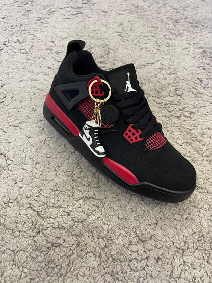 Jordan 4 "calidad media"