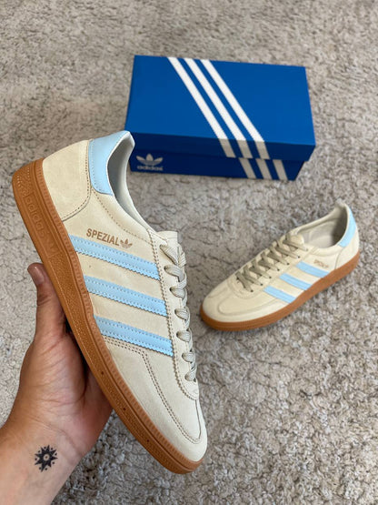 ADIDAS SPEZIAL logo azul