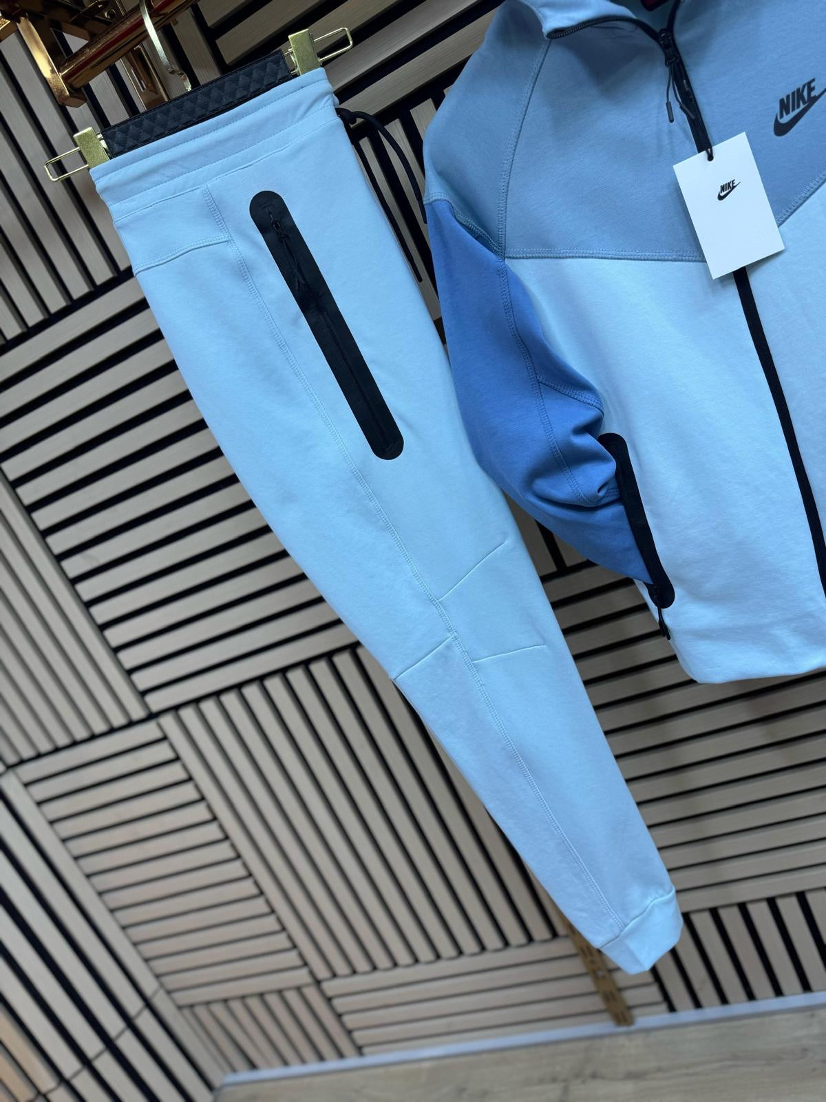 Nike tech azul