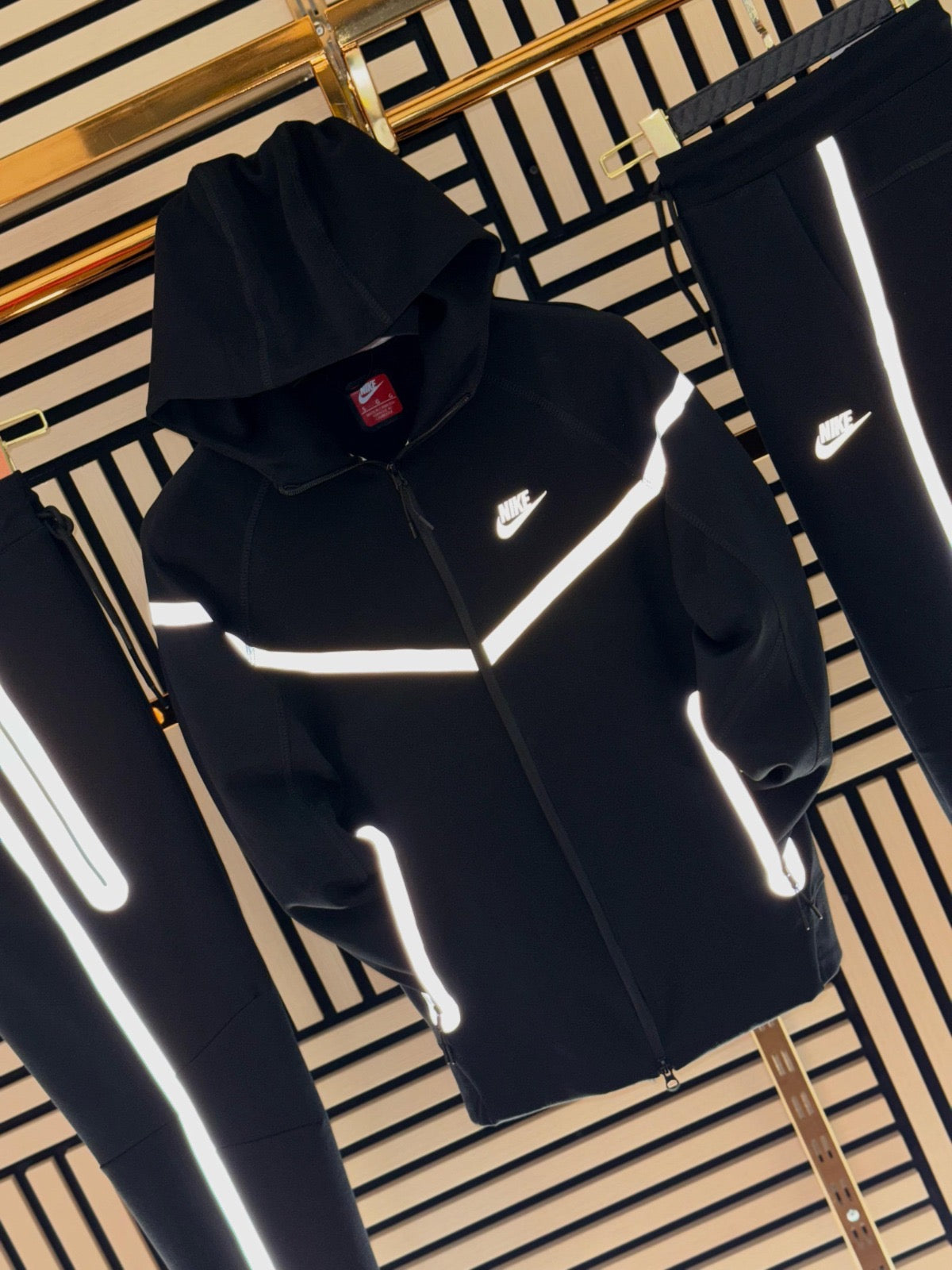 Nike tech Windrunner