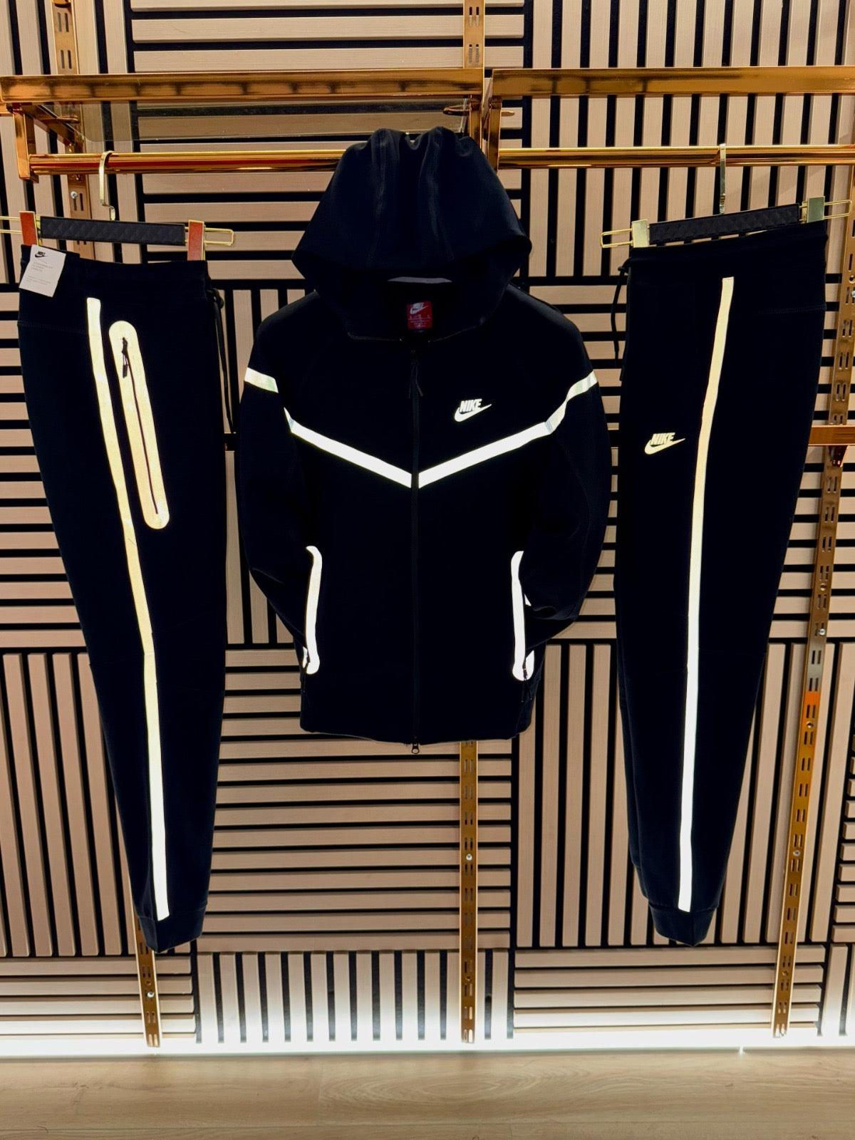 Nike tech Windrunner