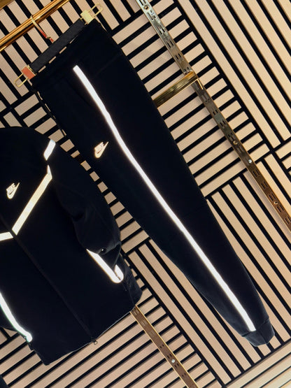 Nike tech Windrunner