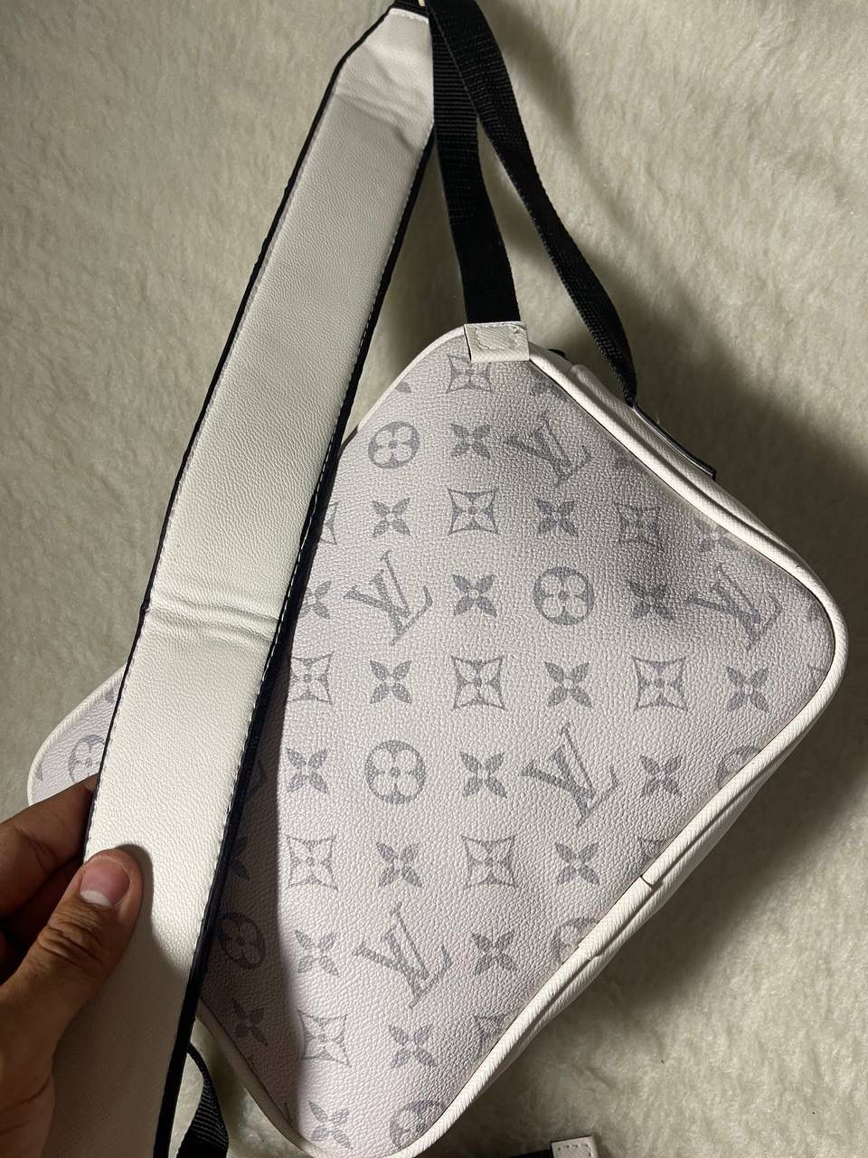 Bandolera Louis Vuitton doble blanca