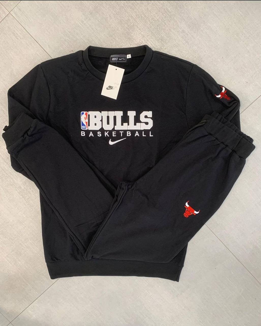 Chándal BULLS (Negro) "Baja calidad"